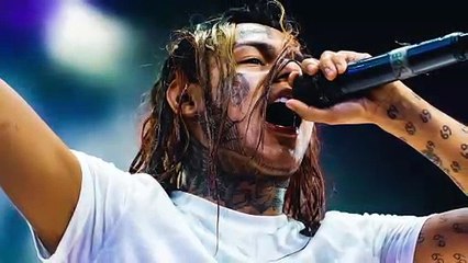 Bhad Bhabie & Iggy Azalea Fight At Cardi B’s Fashion Nova Party | Hollywoodlife