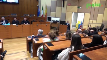 Napoli, educazione finanziaria e giovani: un fronte comune contro rischi del gioco online (28.11.25)