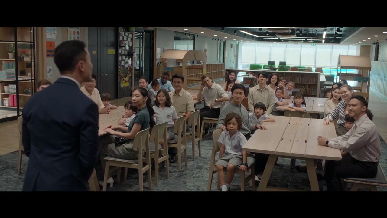 Everybody Loves Me When I'm Dead - Trailer (English) HD