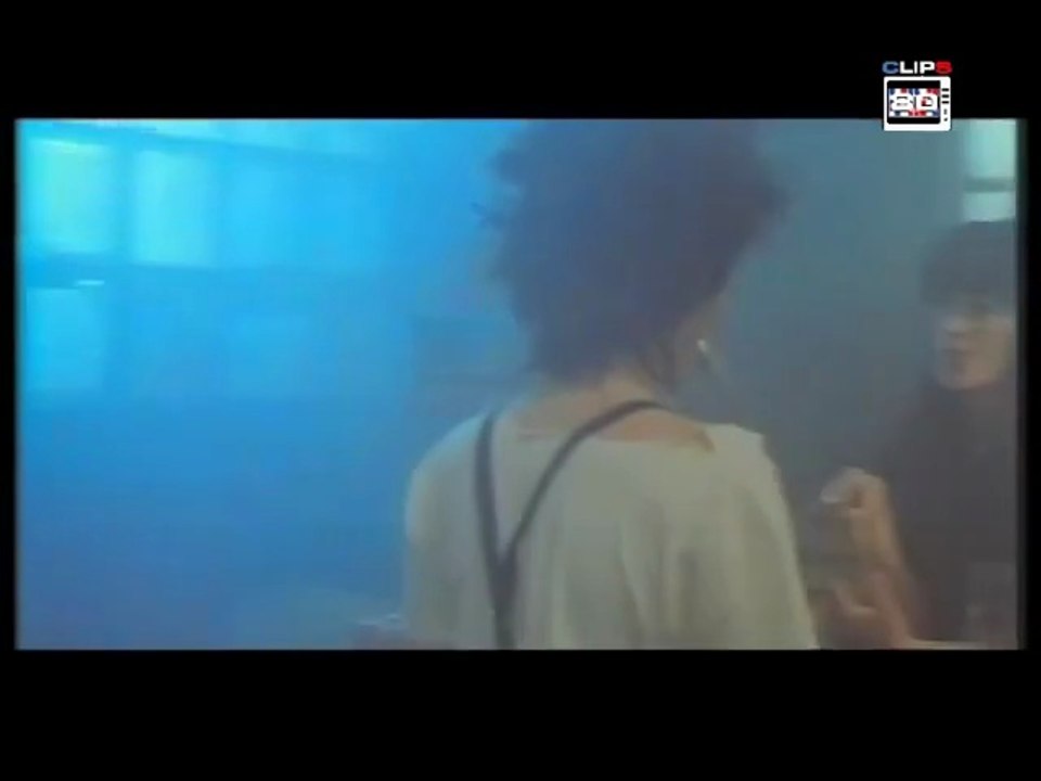 Buzy - Body physical (Clip)