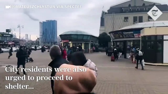 Ukraine war Kyiv braces for battle as Russian tanks enter city