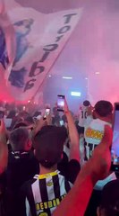 Confira a chegada do ônibus do Santos para duelo decisivo na Vila Belmiro