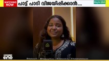 സ്ഥാനാർഥിയായ അമ്മയെ മകൾ പാട്ട് പാടി വിജയിപ്പിക്കും. മലപ്പുറം മഞ്ചേരി നഗരസഭ 24ാം വാർഡിൽ സ്വതന്ത്ര സ്ഥാനാർഥിയായി മത്സരിക്കുന്ന കെ രജിത ക്ക് വേണ്ടിയാണ്, മകൾ മീര പാട്ടു പാടുന്നത്.