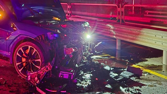 정읍서 역주행 차량, 람보르기니와 충돌...1명 사망·3명 부상 / YTN