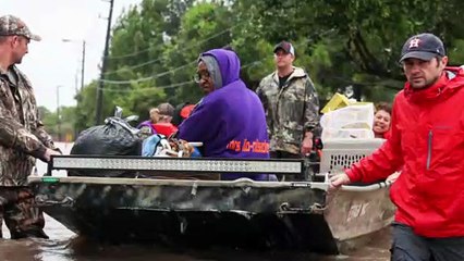 Selena Gomez & The Weeknd Reunite For Scary Date Night