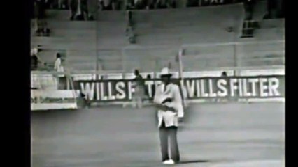 Surinder Khanna Magnificent Hook to Sarfraz for Four and Run Out - Karachi 3rd Test 2nd Innings 1978