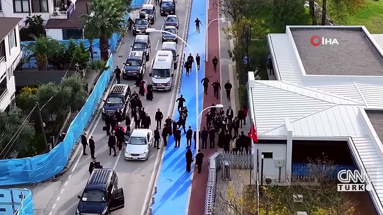 Bursa’dan Papa’ya “çok özel hediyeler”! Coğrafi işaretli ürünler üç ayrı sepette armağan edildi