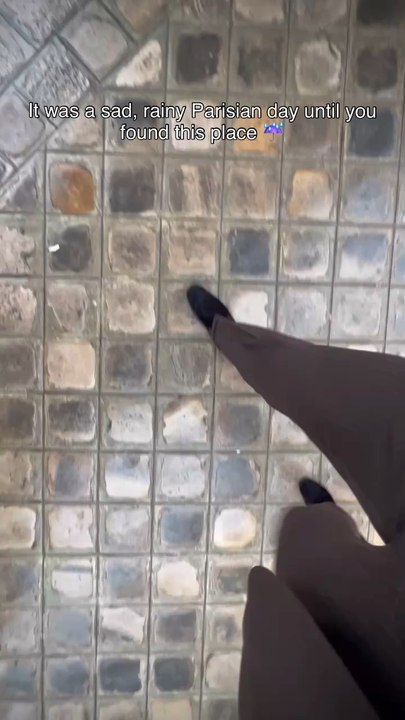 Walking through Paris on a rainy day and find this place 😍#paris #france #cityoflove #parisian #musee