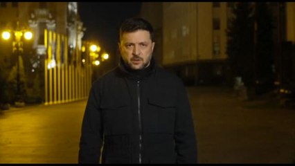 Ucraina, Zelensky si prepara per negoziare "una pace dignitosa"