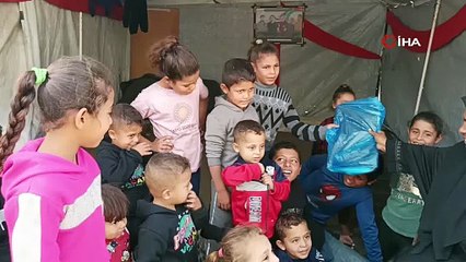 İsrail saldırılarında 5 çocuğunu kaybeden Filistinli kadın, 36 torununa bakıyor