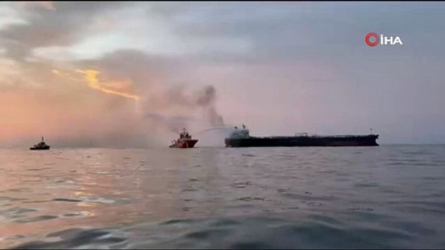KAIROS tankerindeki yangında soğutma sürüyor! 25 kişilik mürettebat saniyelerle kurtuldu