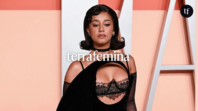 Tellement hot , une bombe : Léna Situations plus sexy que jamais en lingerie, elle fait grimper la température