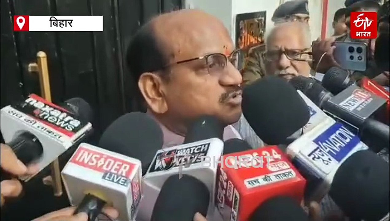 'रचनात्मक विपक्ष की भूमिका निभाएंगे', 3 घंटे की बैठक के बाद तेजस्वी यादव चुने गए महागठबंधन विधायक दल के नेता