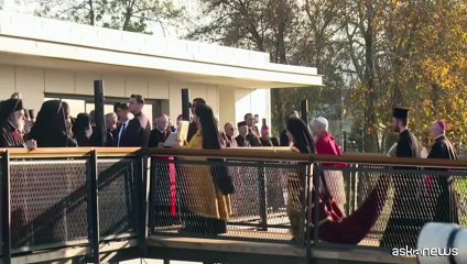 Papa Leone a Istanbul, appello per la pace e visita alla Moschea Blu