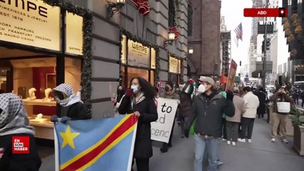 Filistin taraftarları New York'ta Kara Cuma'yı boykot protestosu düzenledi