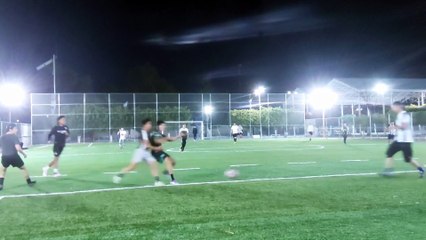 4:05 A 4:35  ME QUEDÓ ATRAS Y AL FINAL ERA DE CABEZA PERO NO PUEDO CABECEAR ESTOY EN UN TRATAMIENTO CAPILAR POR LOS CORAJES QUE ME HACEN PASAR MEXICANOS Y REGIOS MTY