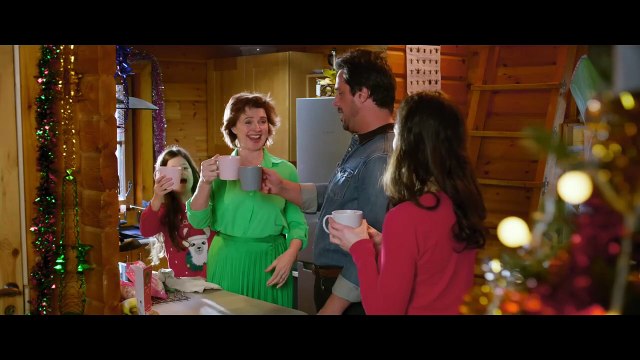 Family Christmas movie - A Christmas Story with the Pups - Best movies for the holidays in English