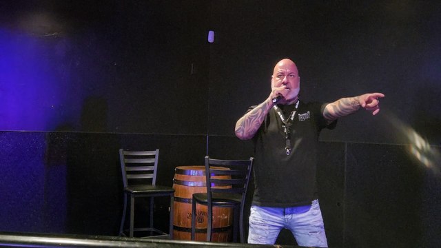 LINKIN PARK - THE EMPTINESS MACHINE (PERFORMED LIVE AT THE WESTERNER)