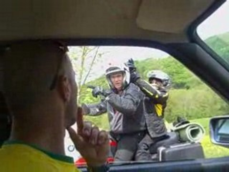 00 (86)roberto e christian na moto