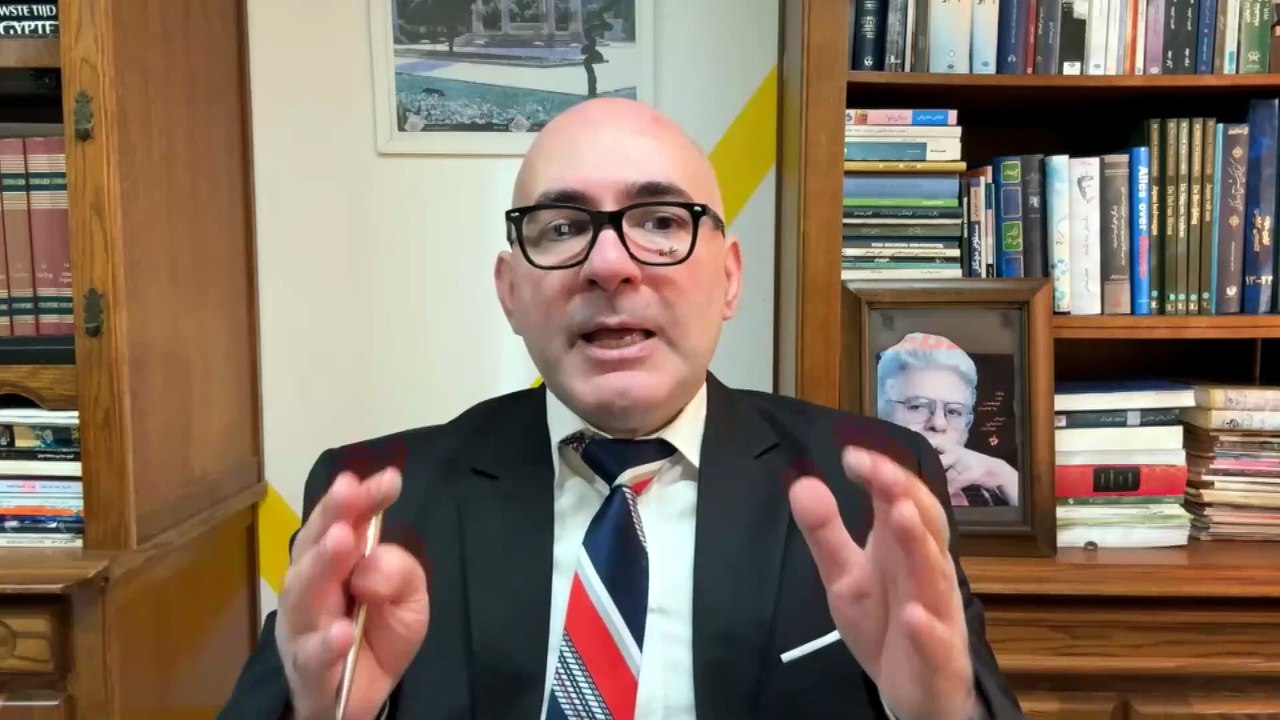 ورزش از نگاه ایرج ادیب زاده شنبه 8 آذر 1404