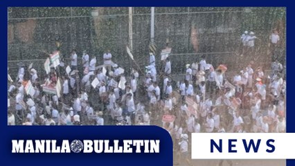 Protesters march toward EDSA People Power Monument for Trillion Peso March II