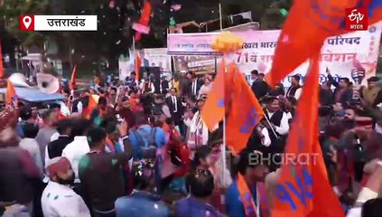 गमछे से सीएम धामी ने उड़ाया 'गर्दा', पीएम मोदी के अंदाज में आये नजर, जानिये वजह