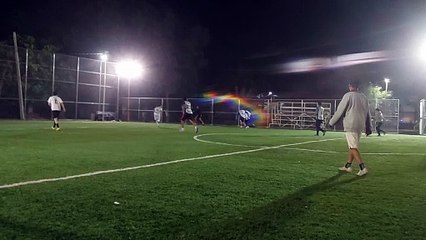 ME DESCONOZCO EN MIS TIEMPOS ESAS ERAN GOLES SEGUROS PERO ASÍ ERA FRACCIÓN DE SEGUNDO VAMONOS