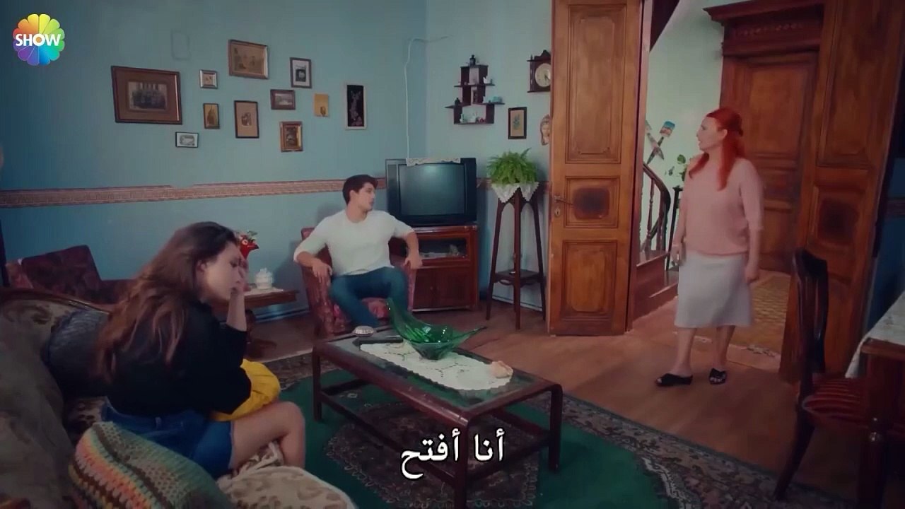 الثنائي السري يعمل في الحقول - الحب يجعلنا نبكي...