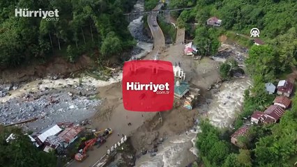 Endonezya'da şiddetli yağışların yol açtığı afetlerde ölenlerin sayısı 248'e yükseldi