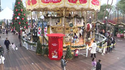 유럽 마을 옮긴 듯...연말 '크리스마스 마켓' 인기 / YTN