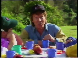Don's Spencer Thumbs Up Australia (1993)