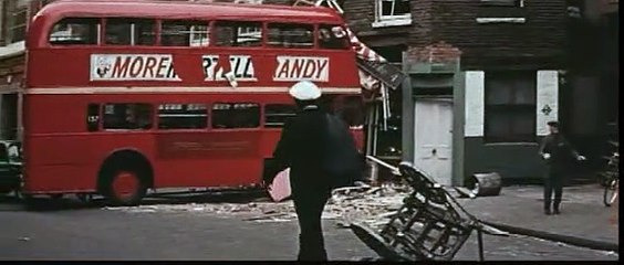 Il giorno Dei Trifidi - L'invasione Dei Mostri Verdi (Fantascienza 1962 Film Cult)