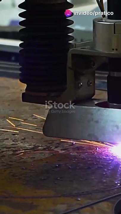 Taglio Plasma per Metallo  Veloce e Preciso    #fabbro #tips#ferro#plasma