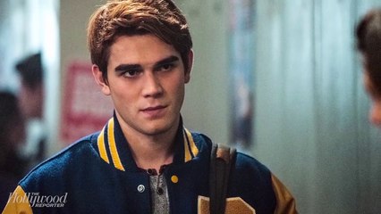 5 Burning Questions for 'Riverdale' Season 3 | THR News