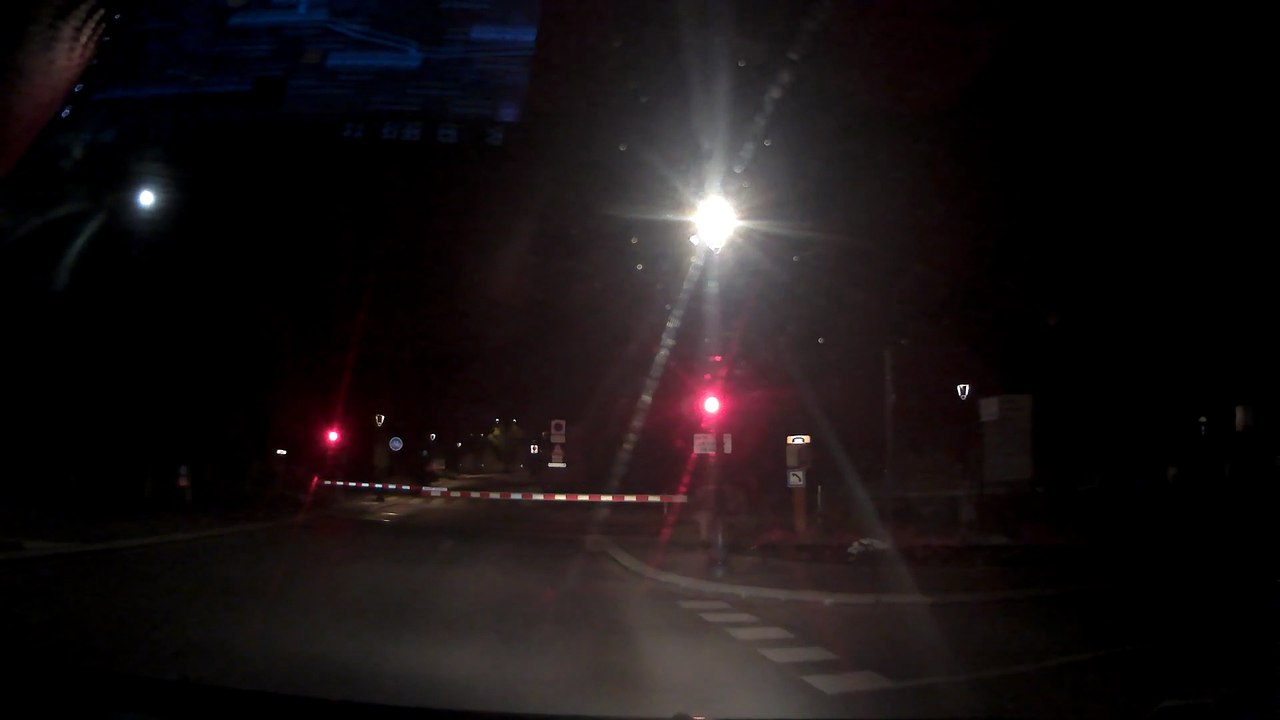 Un train dans la nuit
