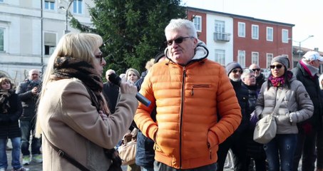 Portomaggiore, in piazza "contro la massiccia presenza di persone straniere?