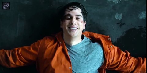 Duniya ke sabse ameer log ek secret bunker me chhupe hain... taaki wo apocalypse se bach sakein! 💰🔥