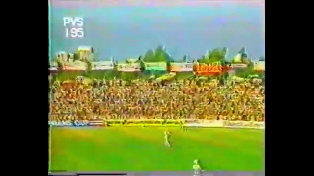 Imran Khan 1 for 41 in 9 Overs Out Viv Richards 1st Match, Sharjah, November 15, 1985, Rothmans Sharjah Cup