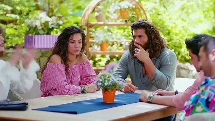 Una Noche Llena De Amor En La Oficina - Pájaro Soñador