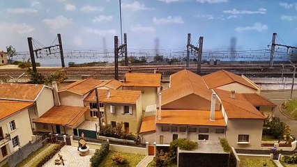 Compilation de circulations de trains sur le réseau du Modélisme Ferroviaire Coutras 33 tout au long de l'année 2022