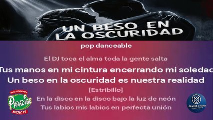 UN BESO EN LA OSCURIDAD POR JAVIER LINDO M.