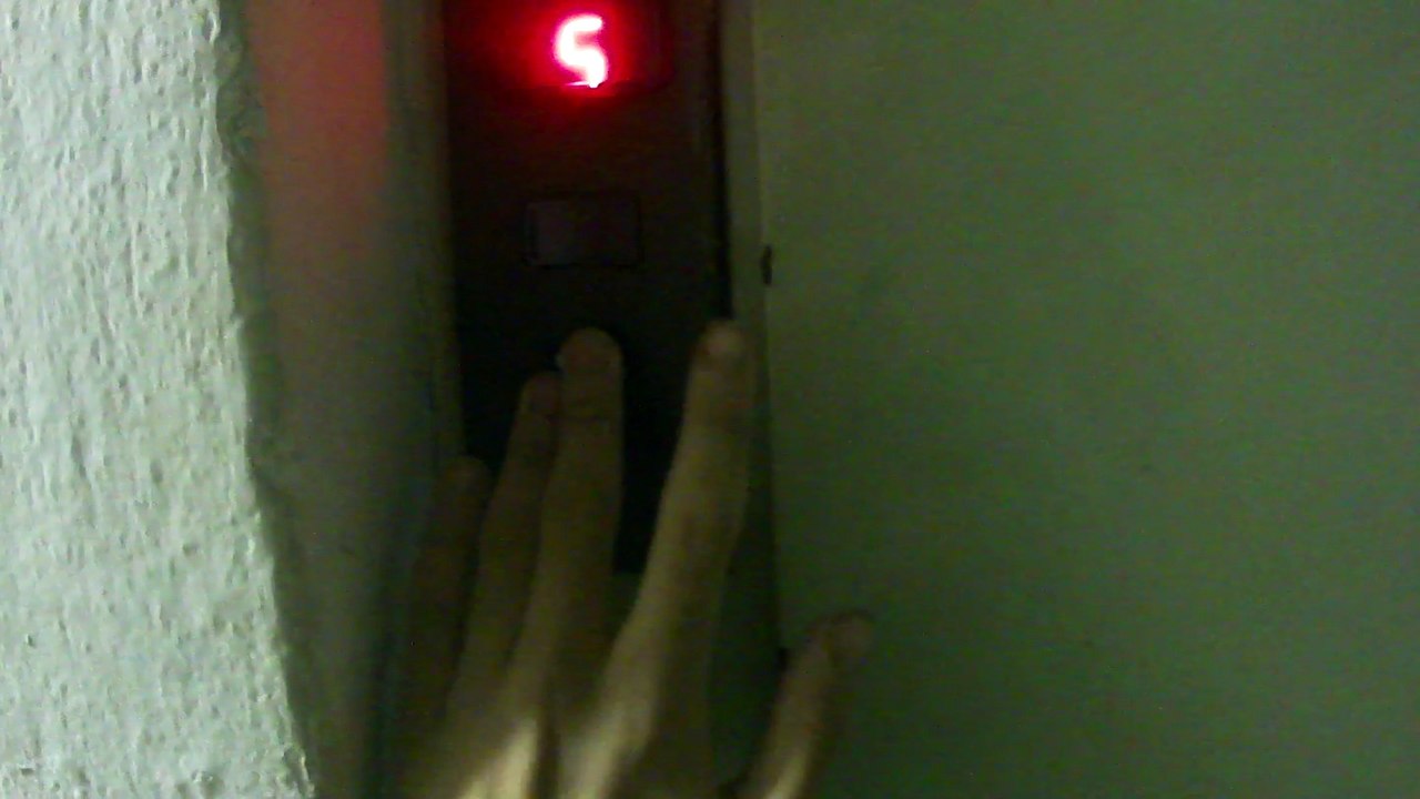 2000s unknown elevator in akbal apt beşiktaş istanbul