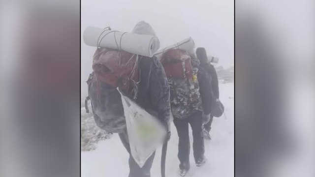 Cuatro montañeros son rescatados con hipotermia por la Guardia Civil en la Sierra de Gredos