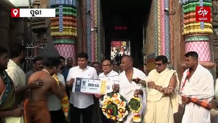 ବାରବାଟୀ T-20 ମ୍ୟାଚ; ସୁରୁଖୁରୁରେ ଆୟୋଜନ ନେଇ ମହାପ୍ରଭୁଙ୍କ ଆଶୀର୍ବାଦ ନେଲେ ସଞ୍ଜୟ, ଜଗନ୍ନାଥଙ୍କୁ ଦେଲେ ପ୍ରଥମ ଟିକେଟ୍