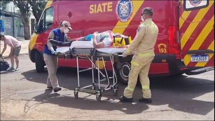 Última entrega do dia: Colisão entre carro e moto deixa motoboy ferido no bairro Santa Felicidade em Cascavel