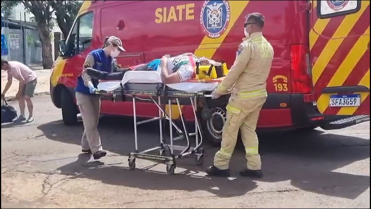 Última entrega do dia: Colisão entre carro e moto deixa motoboy ferido no bairro Santa Felicidade em Cascavel
