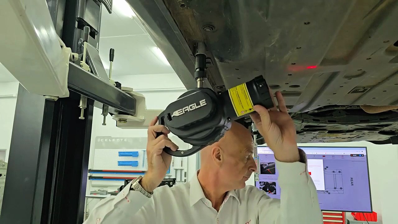 Celette EAGLE, Next Gen 3D Electronic Measuring System for Collision Repair