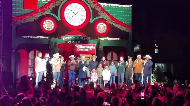 Inician los festejos navideños en Múzquiz con Villa Magia 2025