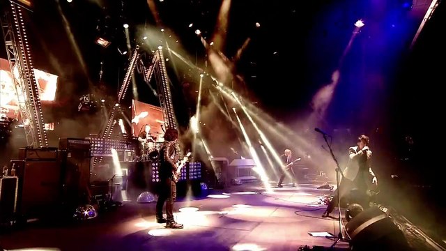 Pretty Visitors - Arctic Monkeys (live)