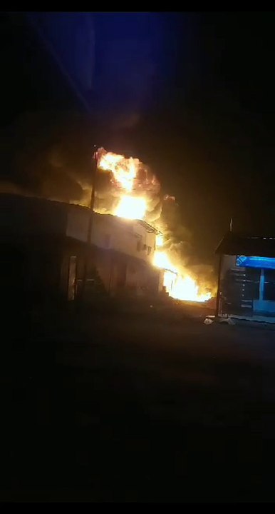 Gran incendio en Nanawa